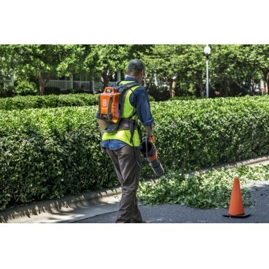 HUSQVARNA akumuliatorių kuprinė BLi950X (36V 31,1Ah) 4 HUSQVARNA akumuliatorių kuprinė BLi950X (36V 31,1Ah) 4